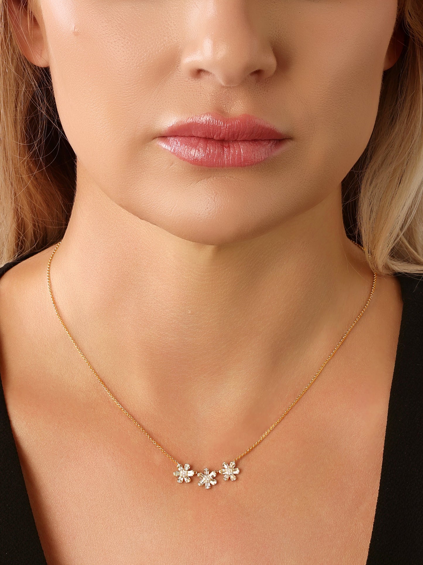 14k Yellow Gold Diamond Baguette Daisy Necklace