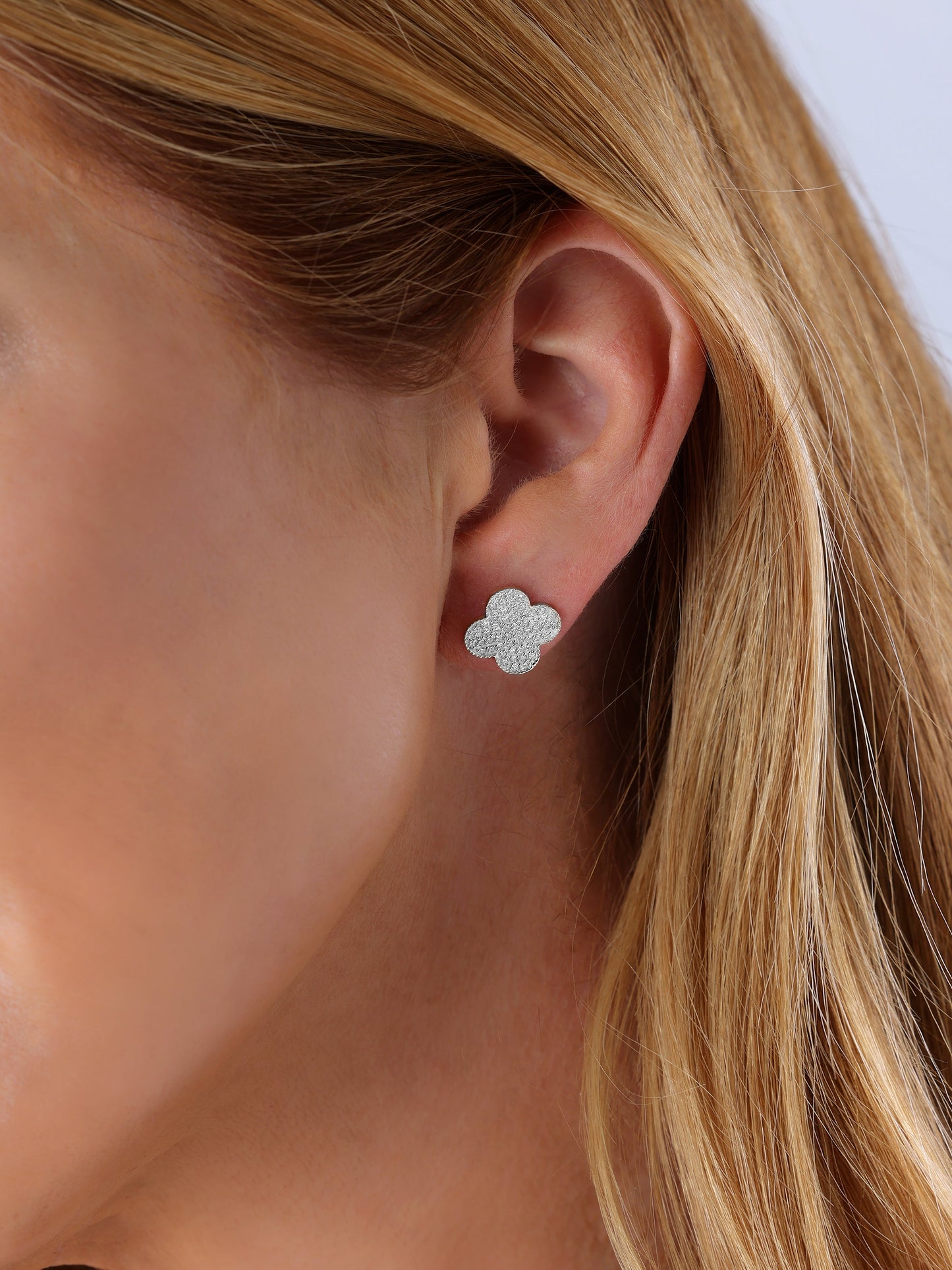 14k White Gold Diamond Clover Earrings