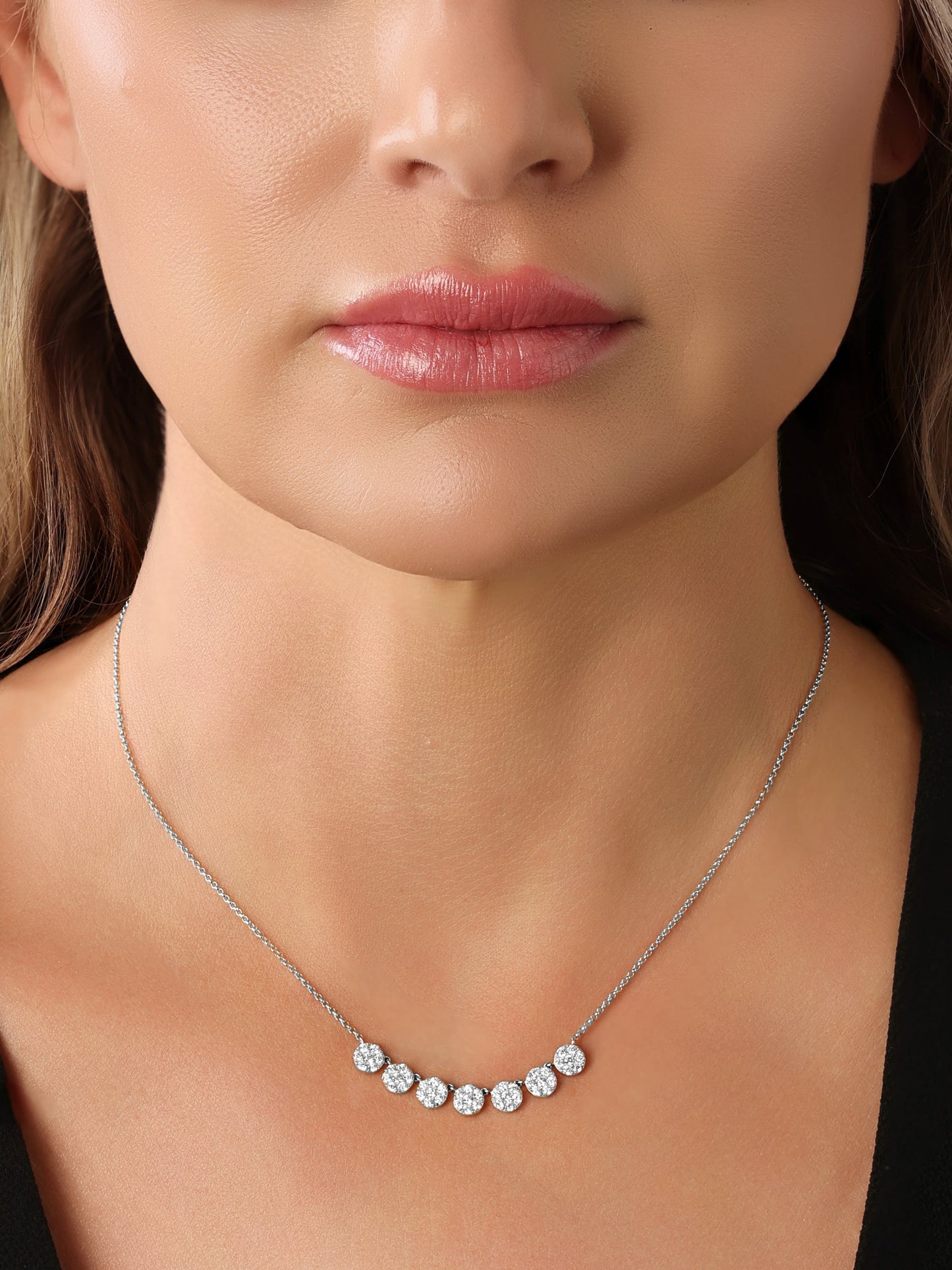14k White Gold Diamond Seven Round Cluster Necklace