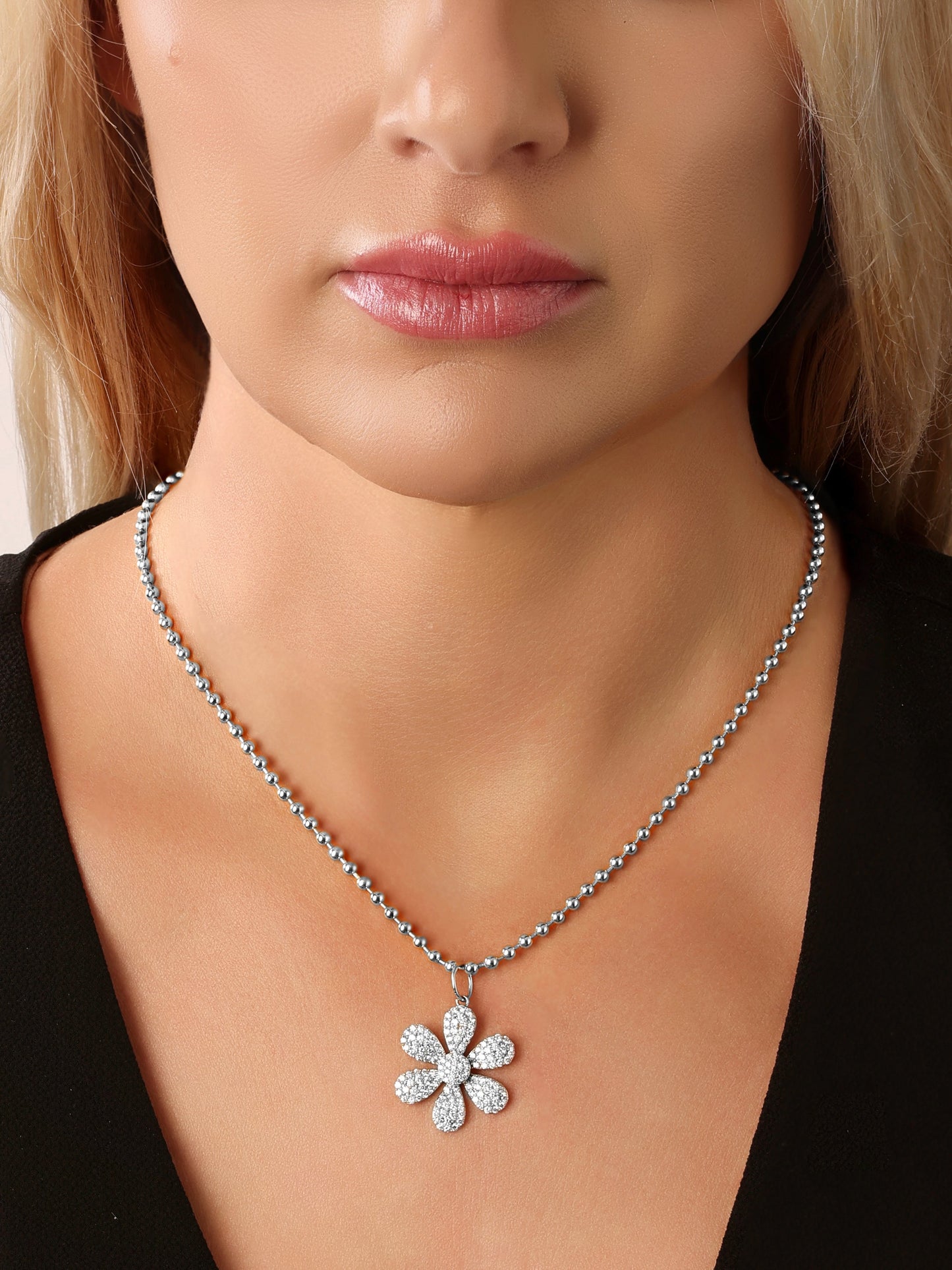14k White Gold Diamond Daisy Flower Charm