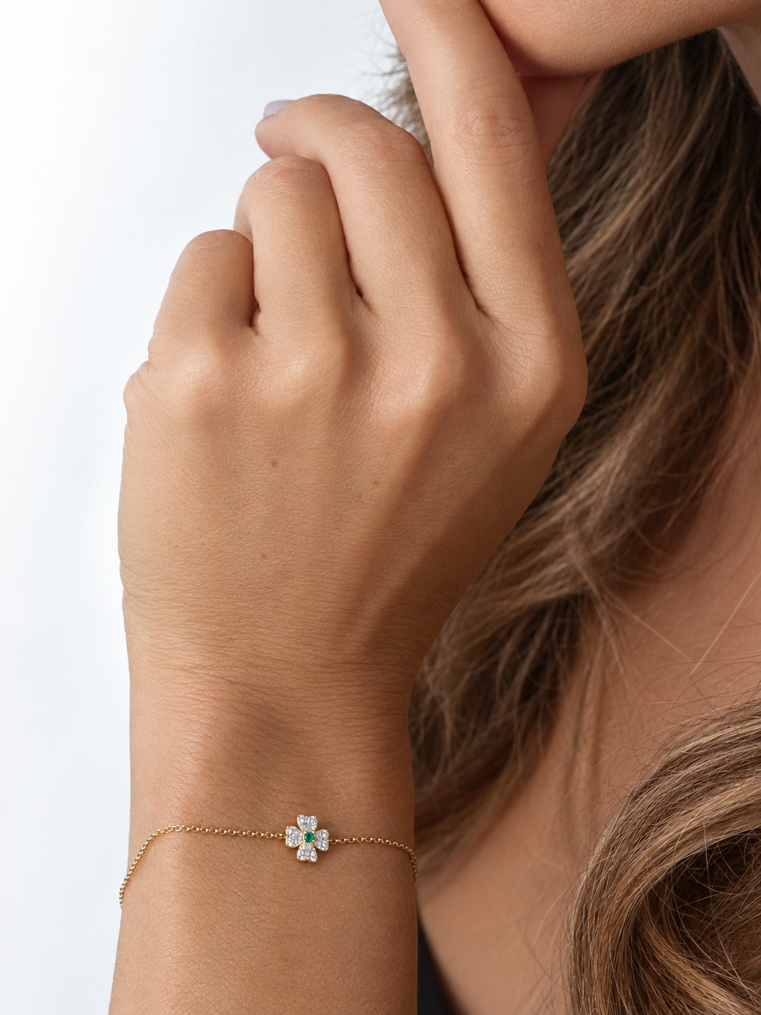 14k Yellow Gold Diamond/Emerald Clover Bracelet