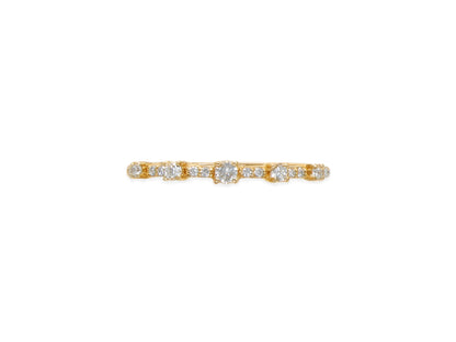 14k Yellow Gold Diamond Graduated Single Prong Ring