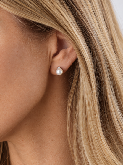 14k Yellow Gold Pearl Diamond Earrings