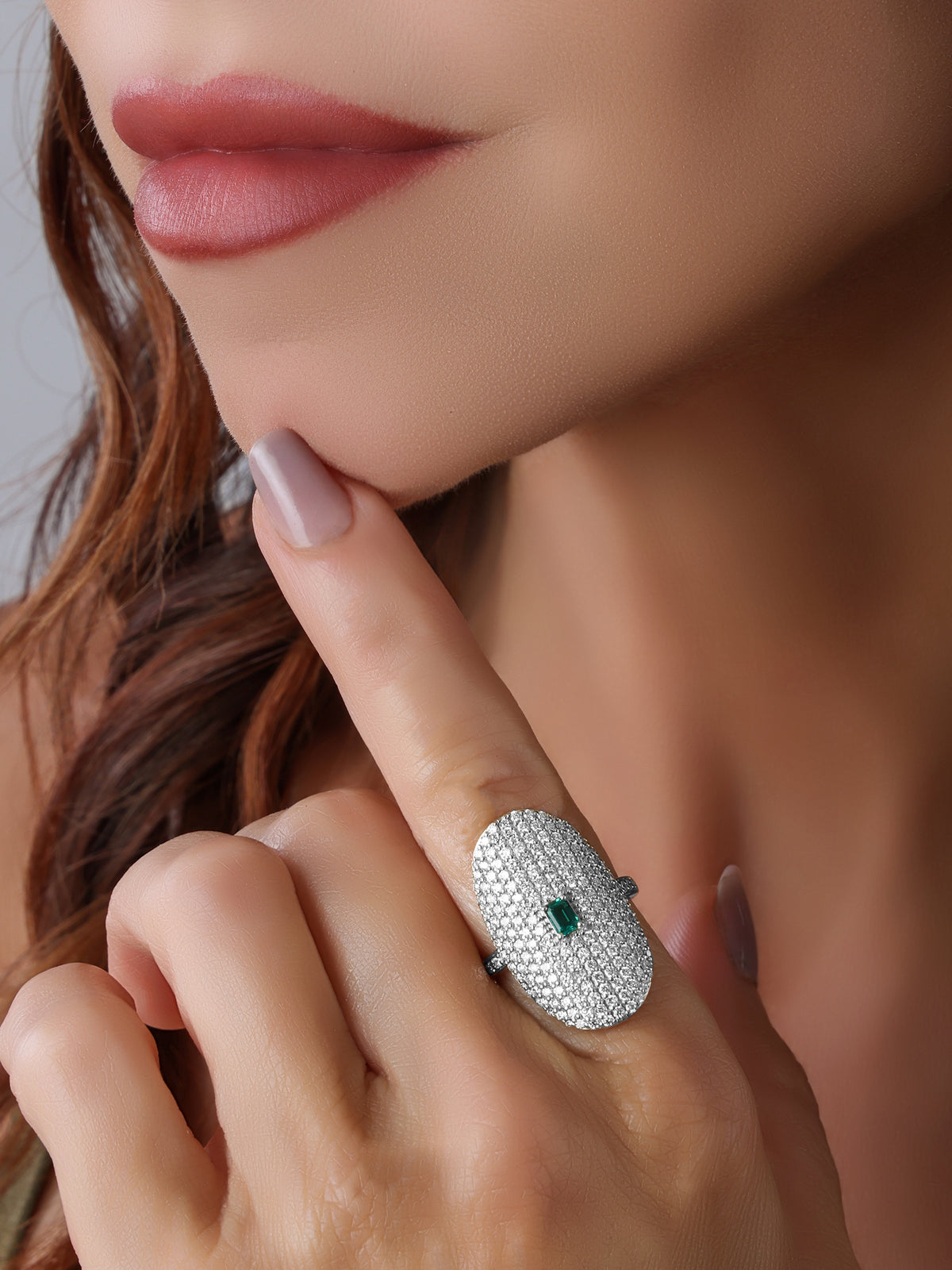 14k White Gold Lab Diamond/Emerald Tunnel Ring